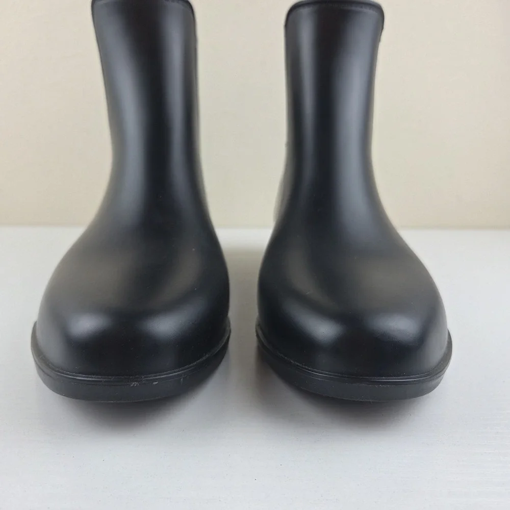 A New Day‎ Women's Chelsea Black Pull On Heel Rain Boots Waterproof Size 10